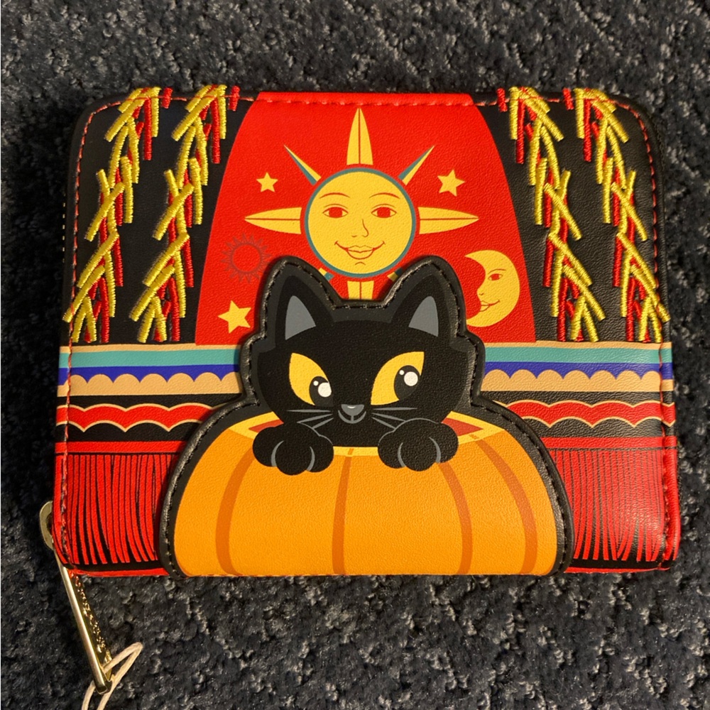 Loungefly Disney Binx Black Cat and Sun Design Wallet Hocus Pocus. NWT